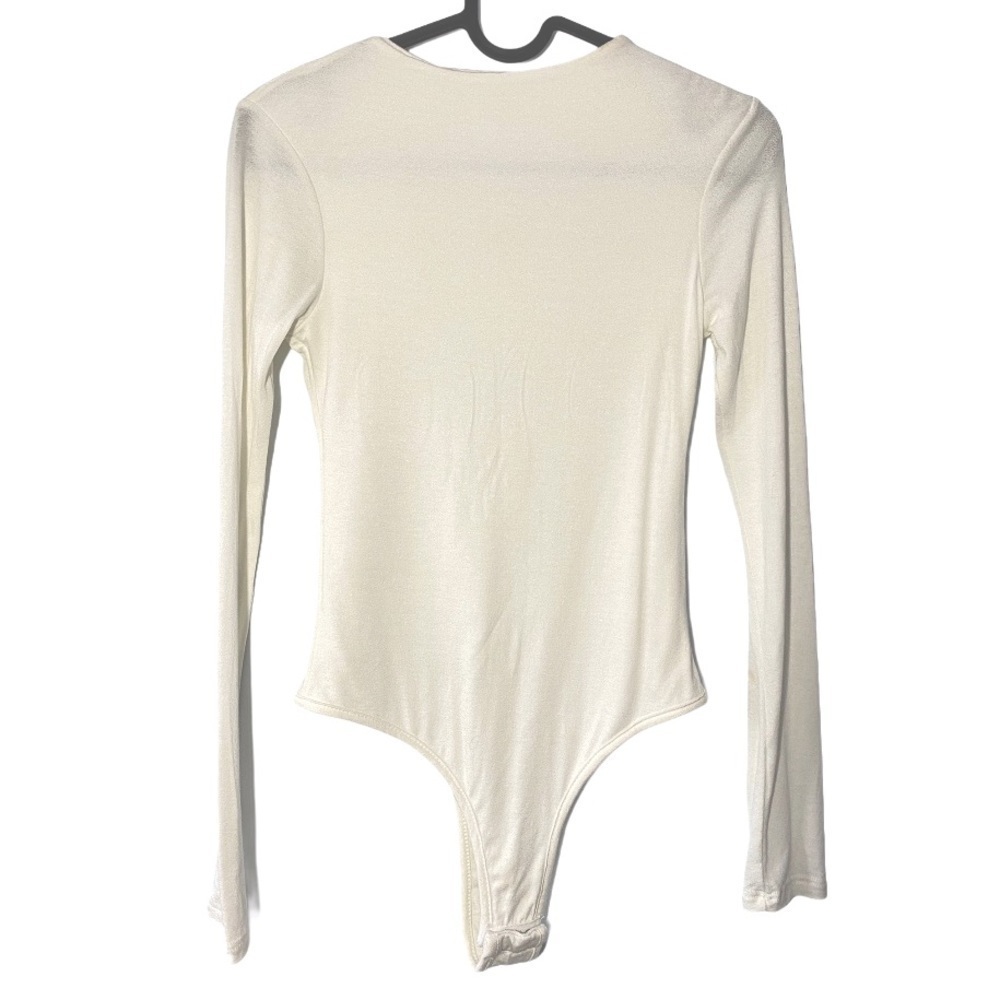 🍋room Service White Long Sleeves Bodysuit